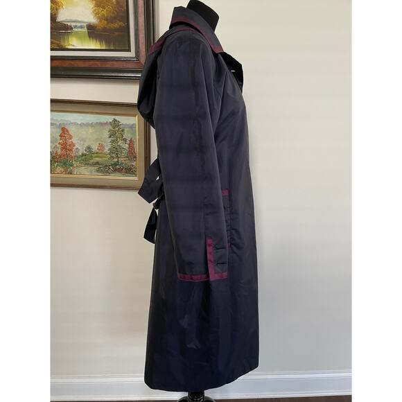 Vtg. TOTES Raincoat Windbreaker SZ 10P Navy with Maroon Contrast - Picture 8 of 8